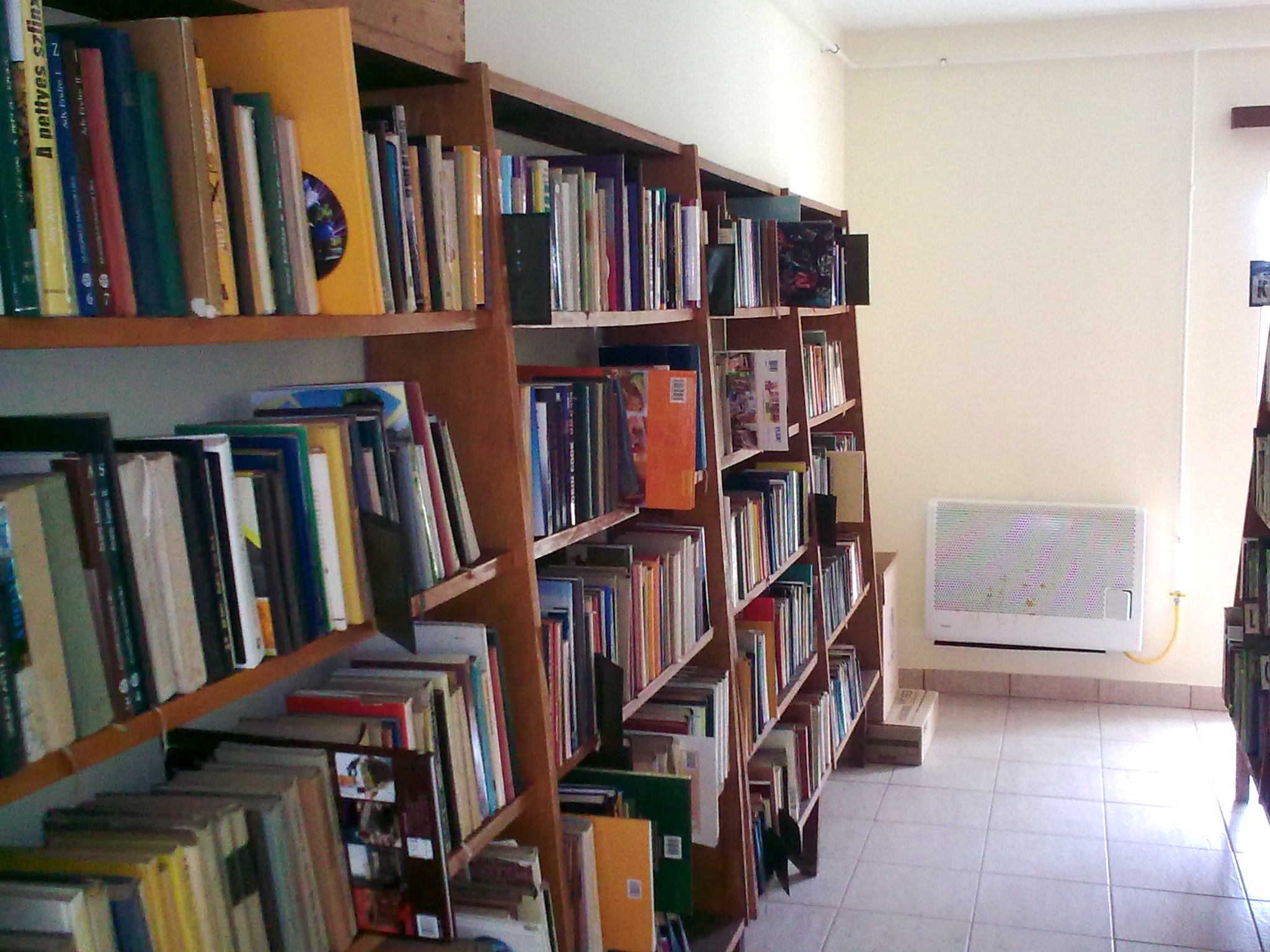 Bakonyszücs könyvtár